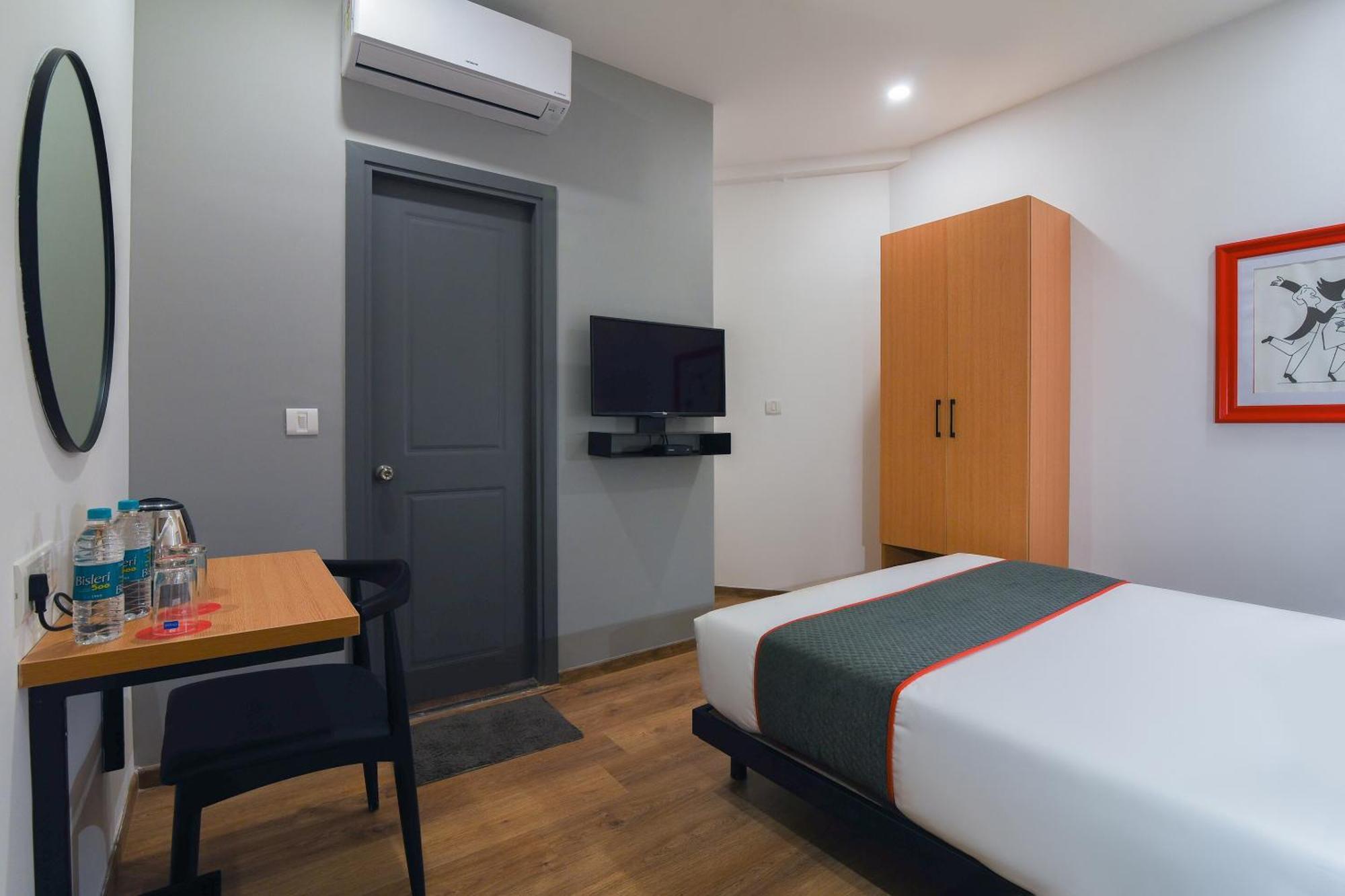 Super Townhouse Spruce Hotels Bellandur Bangalore Eksteriør billede