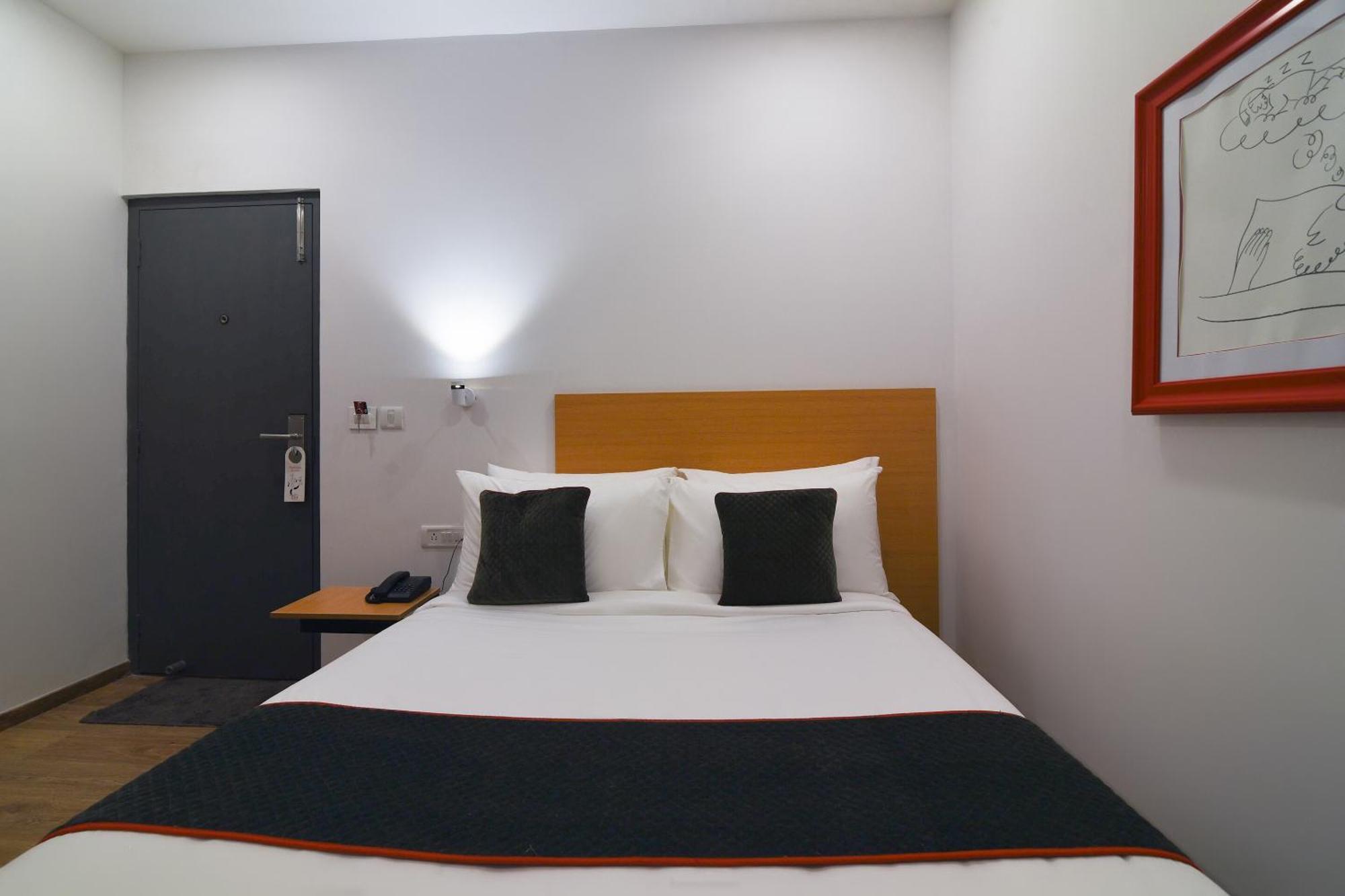 Super Townhouse Spruce Hotels Bellandur Bangalore Eksteriør billede