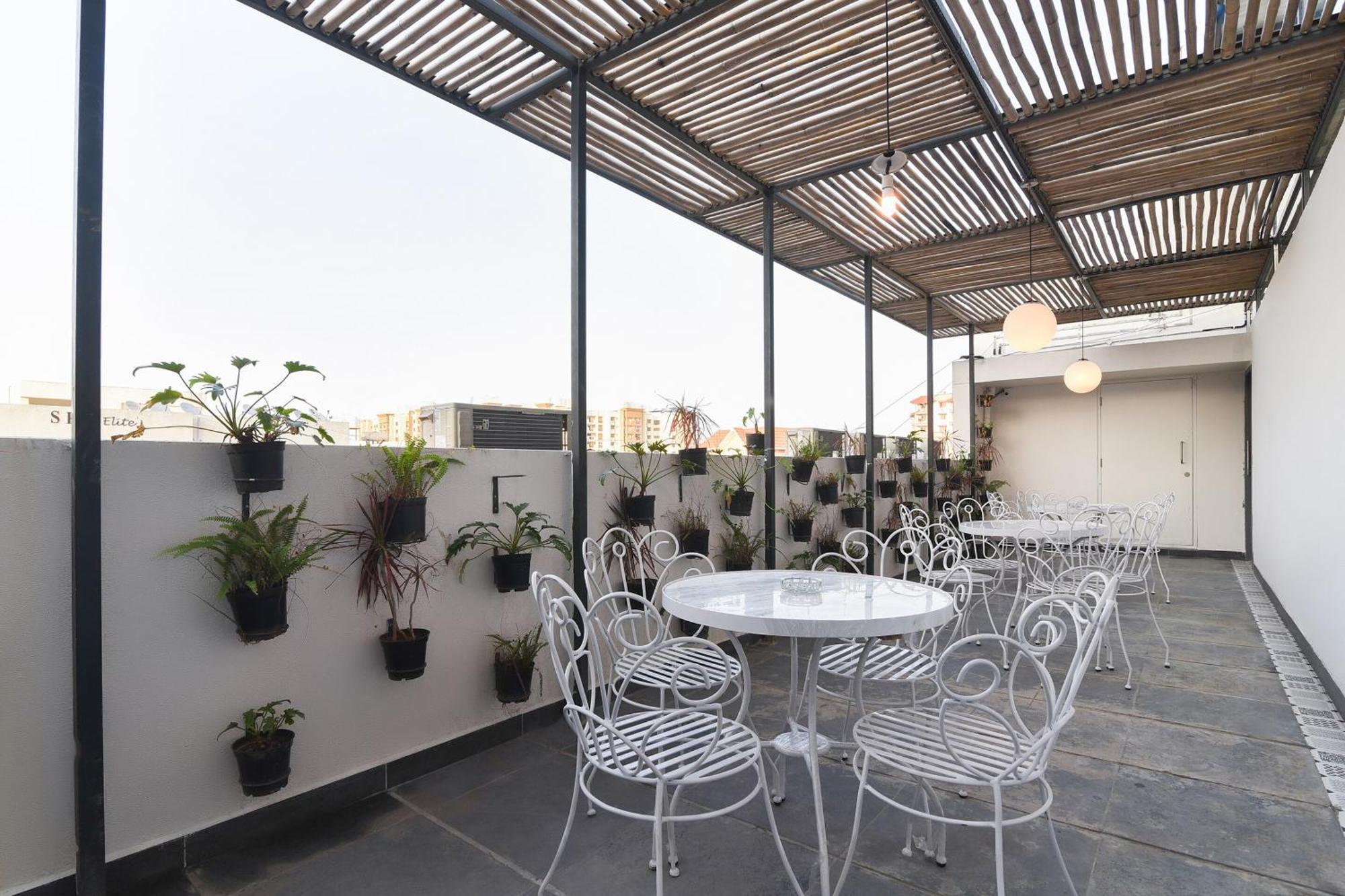 Super Townhouse Spruce Hotels Bellandur Bangalore Eksteriør billede